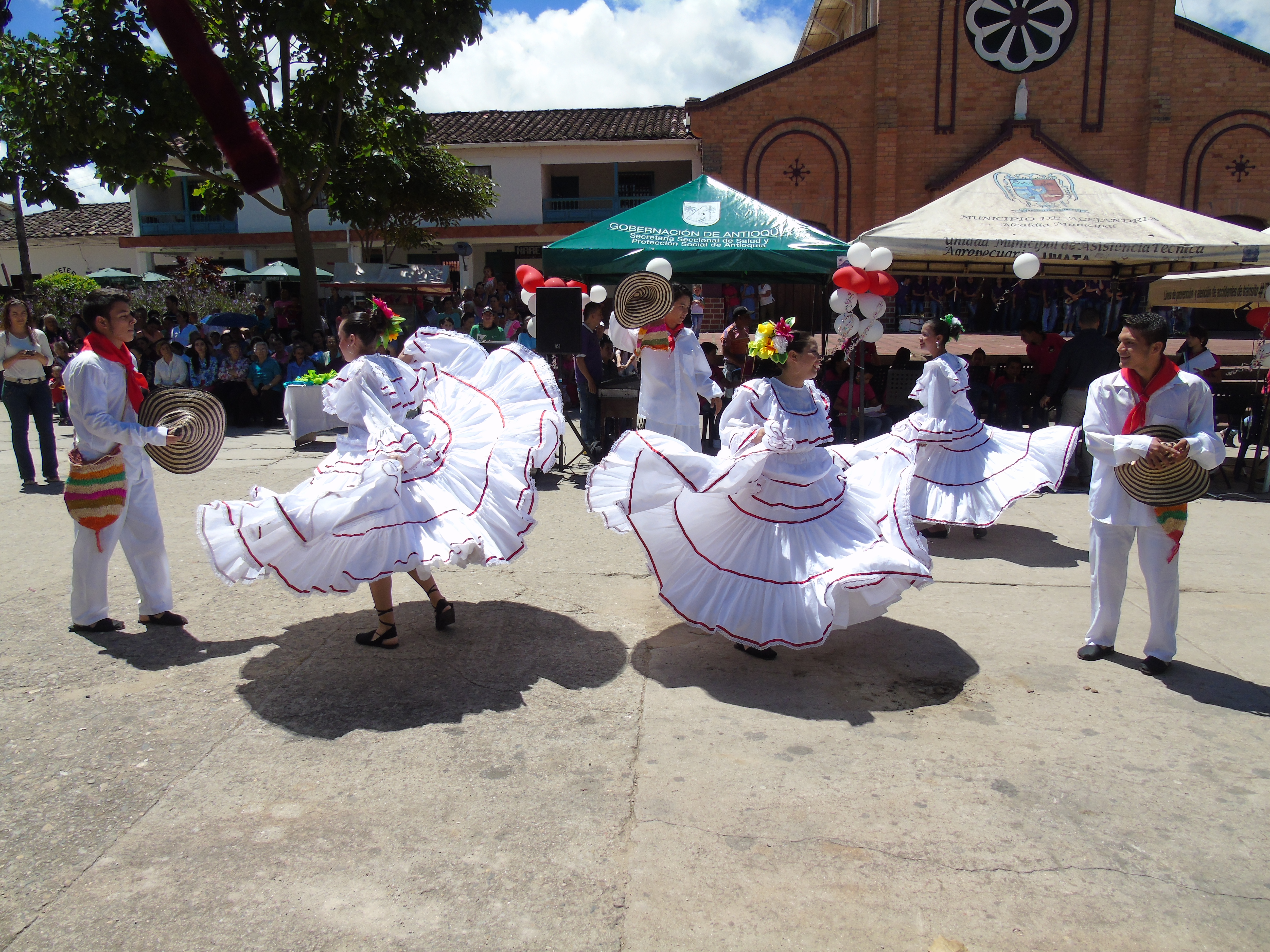 Embajada Cultural Caracol�- Antioquia (Participaci�n) 